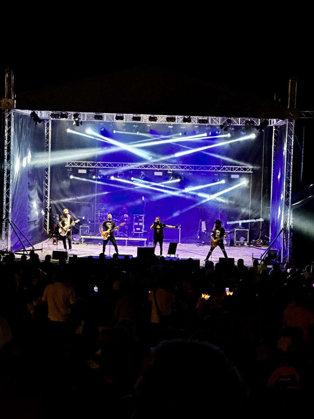 Nočný rockový koncert